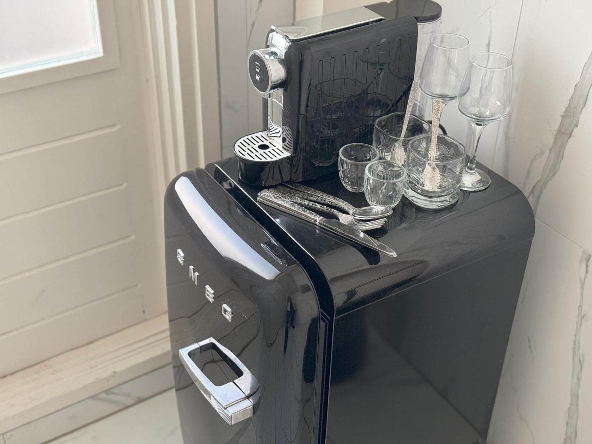Yourbnb Suites Haarlemmerstraat アムステルダム エクステリア 写真